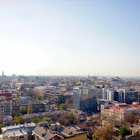 Panoramic 1-br In The Heart Of Apartment Odesa